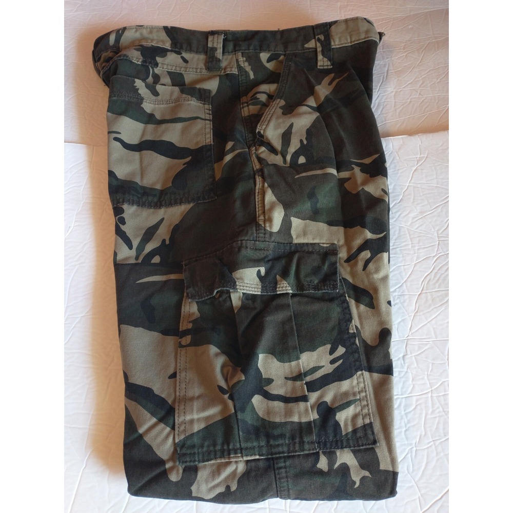 Wrangler Men's Dual Layer Fleece Lined Camo Pants Size‎ 33x29 Relaxed Fit Cargo